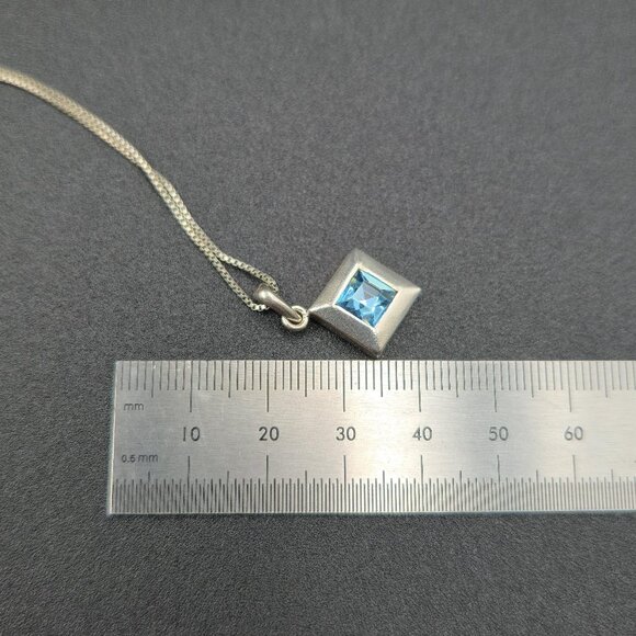 16 Inch Sterling Silver Blue Glass Gem Pendant Necklace A6402 - Picture 7 of 8